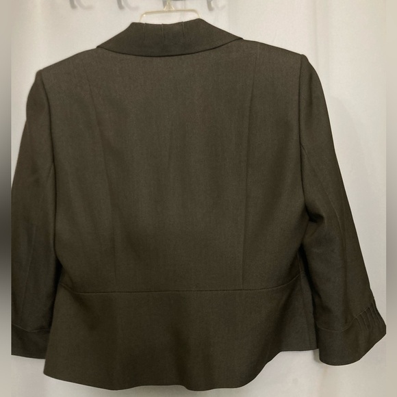 Women's TAHARI Blazer Brown 12P FLAWLESS - Picture 5 of 11